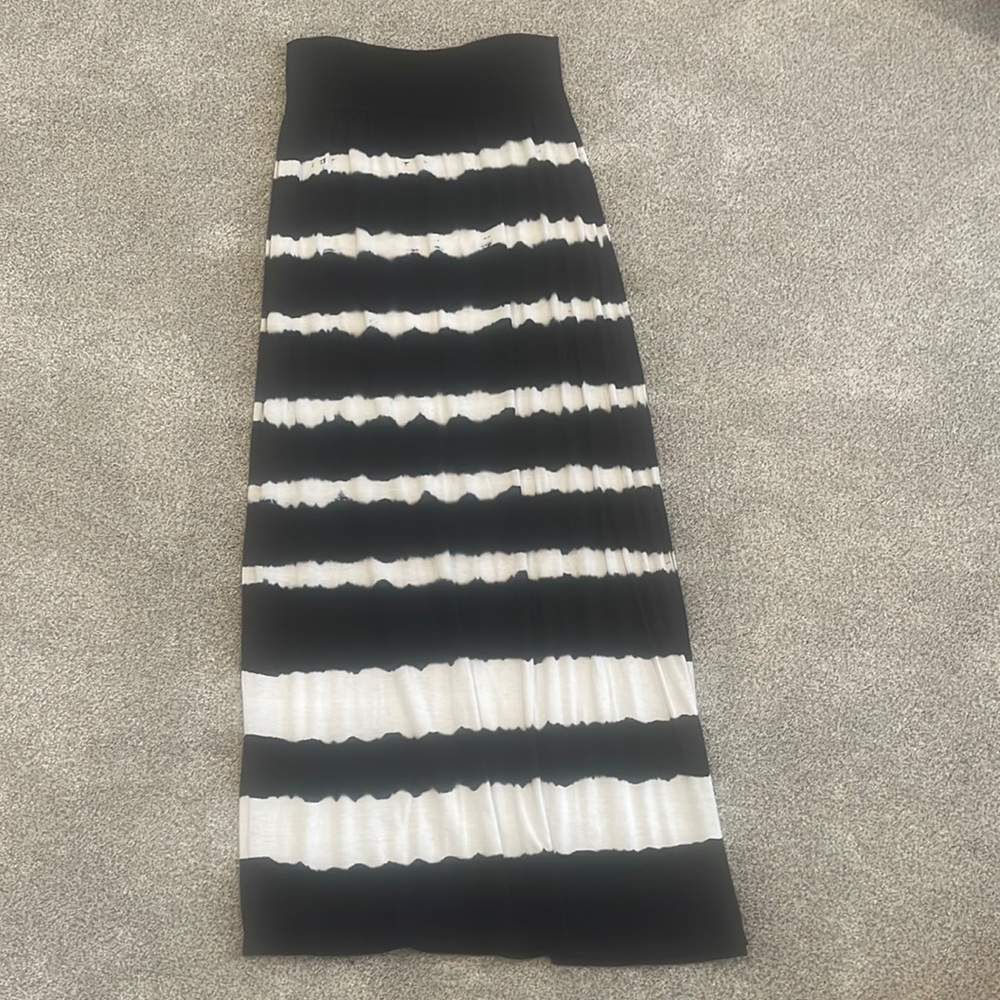 🛍 Maxi Skirt